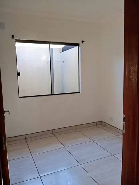 Foto 9 de Casa com 2 quartos à venda, 90m2 em Cascavel - PR