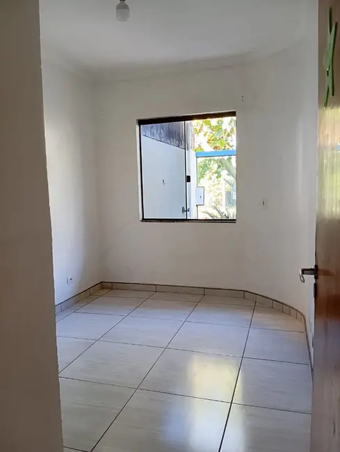 Foto 8 de Casa com 2 quartos à venda, 90m2 em Cascavel - PR