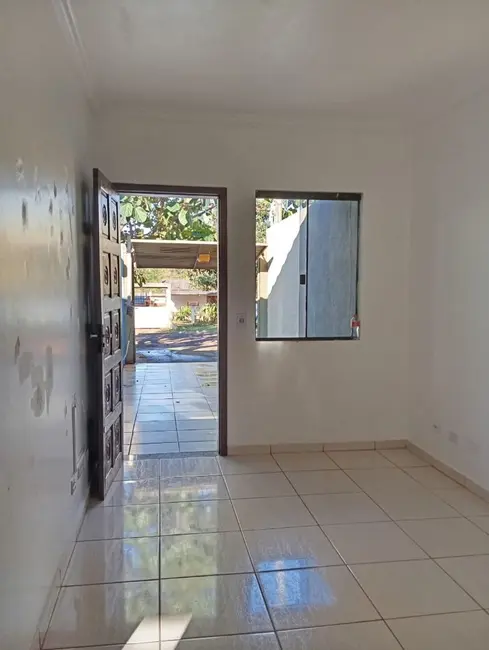 Foto 4 de Casa com 2 quartos à venda, 90m2 em Cascavel - PR