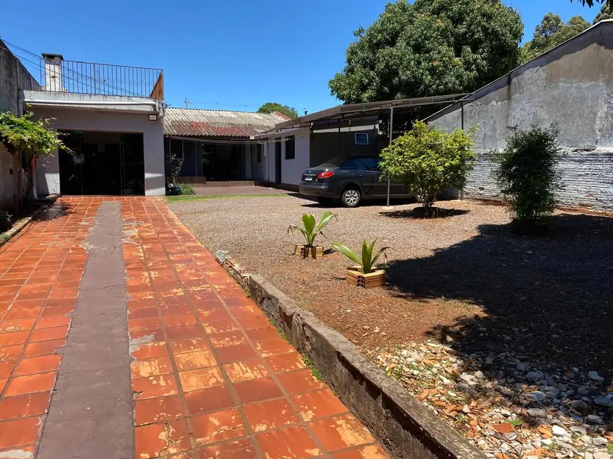 Foto 1 de Casa com 4 quartos à venda, 437m2 em Cascavel - PR