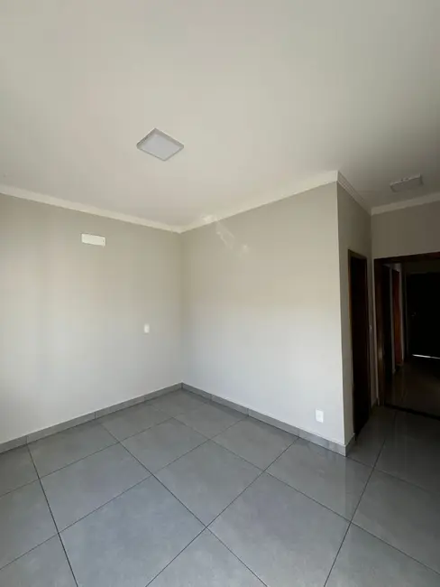 Foto 5 de Casa com 3 quartos à venda, 120m2 em 14 de Novembro, Cascavel - PR