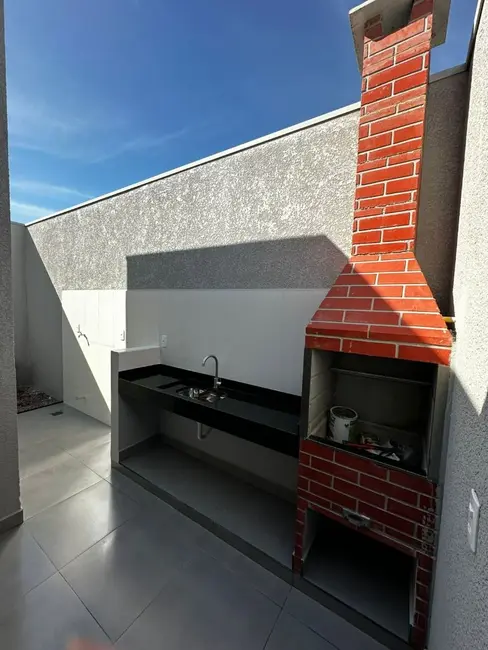 Foto 6 de Casa com 3 quartos à venda, 120m2 em 14 de Novembro, Cascavel - PR