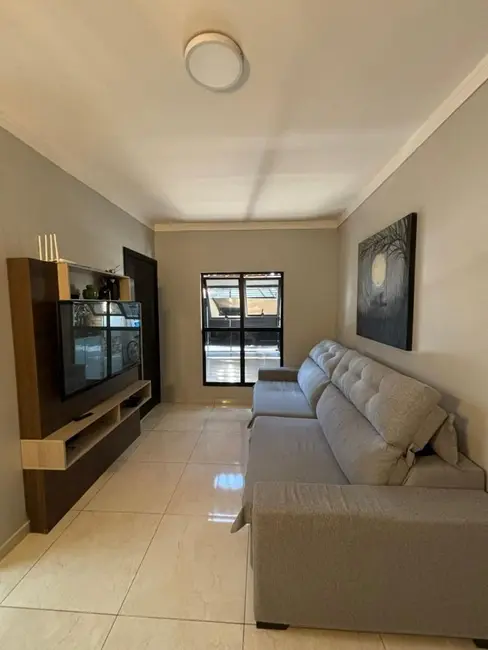 Foto 1 de Casa com 2 quartos à venda, 100m2 em Santa Cruz, Cascavel - PR