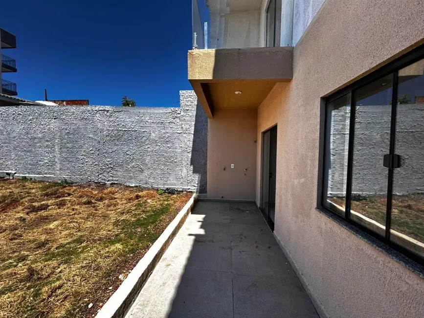 Foto 4 de Sobrado com 4 quartos à venda, 220m2 em Alto Alegre, Cascavel - PR
