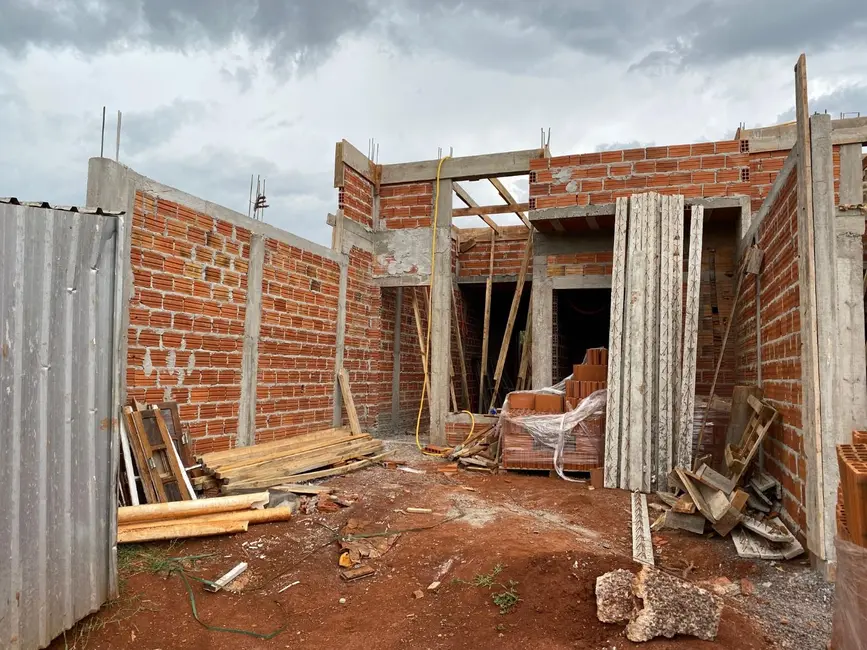 Foto 4 de Casa com 3 quartos à venda, 100m2 em Esmeralda, Cascavel - PR