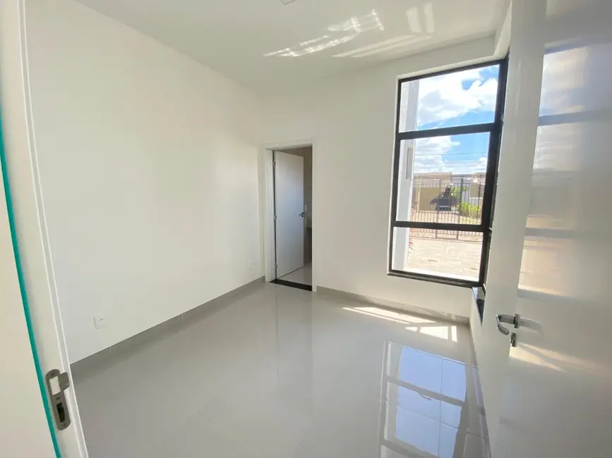 Foto 5 de Casa com 2 quartos à venda, 146m2 em Santa Cruz, Cascavel - PR