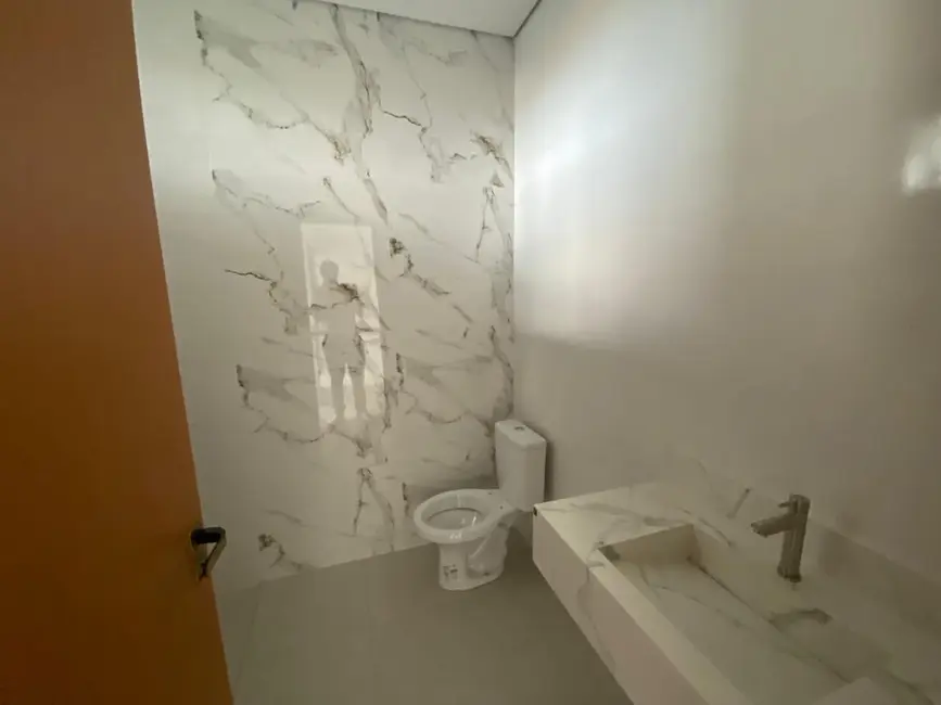 Foto 8 de Casa com 3 quartos à venda, 150m2 em 14 de Novembro, Cascavel - PR