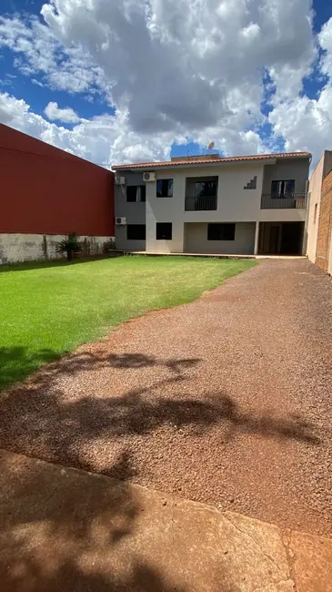 Foto 1 de Sobrado com 2 quartos à venda, 420m2 em Alto Alegre, Cascavel - PR