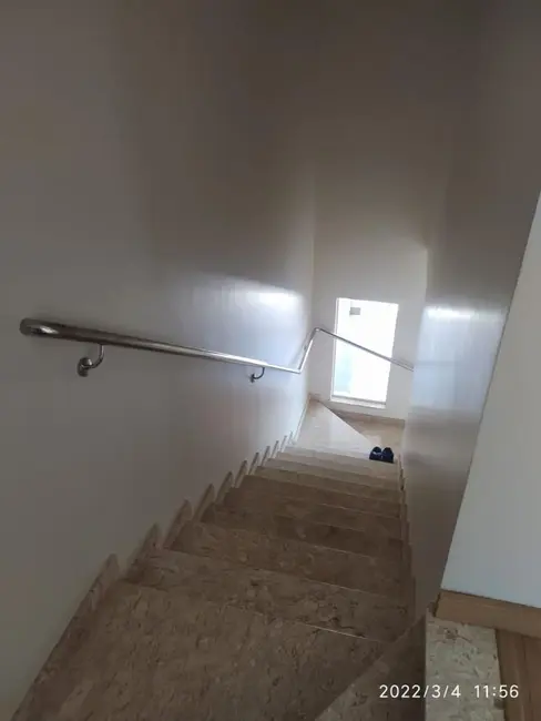 Sobrado com 2 quartos à venda, 200m2 em Esmeralda, Cascavel - PR - imagem 7 Foto 7 de Sobrado com 2 quartos à venda, 200m2 em Esmeralda, Cascavel - PR