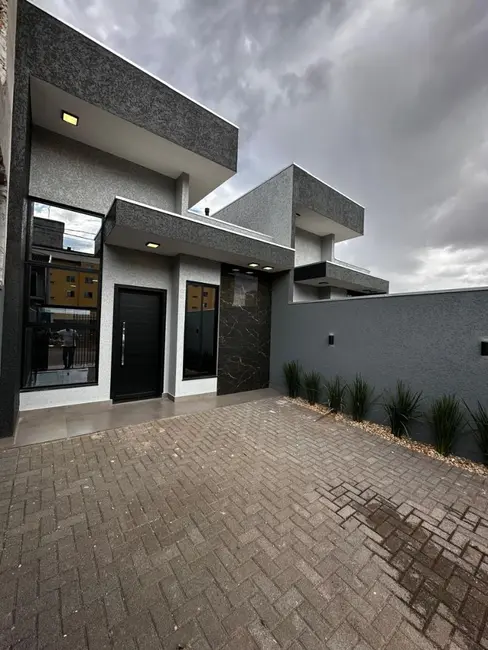 Foto 1 de Casa com 2 quartos à venda, 125m2 em Esmeralda, Cascavel - PR