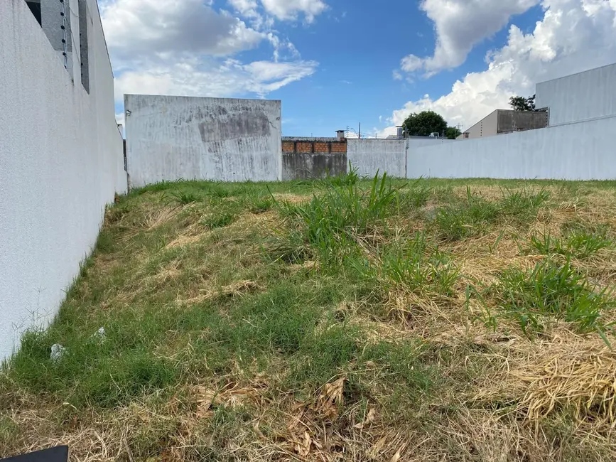 Terreno / Lote à venda, 300m2 em Esmeralda, Cascavel - PR - imagem 4 Foto 4 de Terreno / Lote à venda, 300m2 em Esmeralda, Cascavel - PR