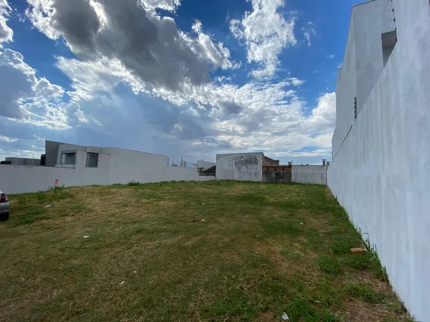 Terreno / Lote à venda, 300m2 em Esmeralda, Cascavel - PR - imagem 2 Foto 2 de Terreno / Lote à venda, 300m2 em Esmeralda, Cascavel - PR