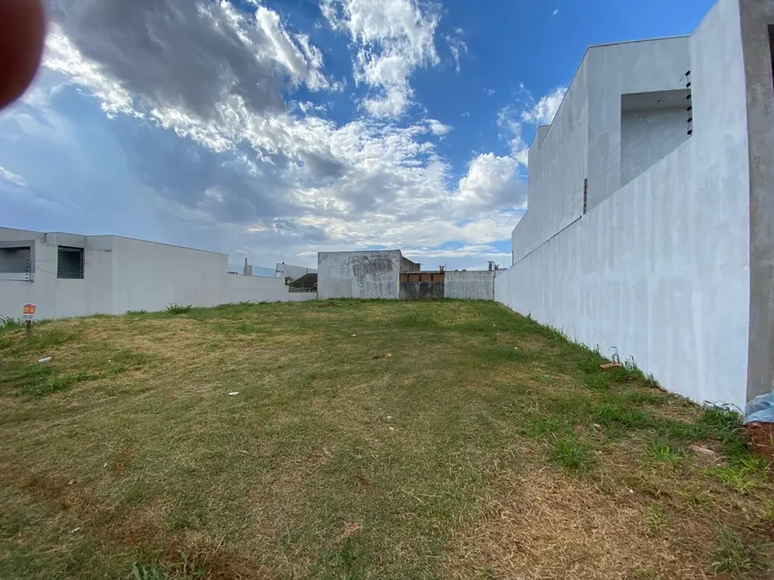 Terreno / Lote à venda, 300m2 em Esmeralda, Cascavel - PR - imagem 3 Foto 3 de Terreno / Lote à venda, 300m2 em Esmeralda, Cascavel - PR