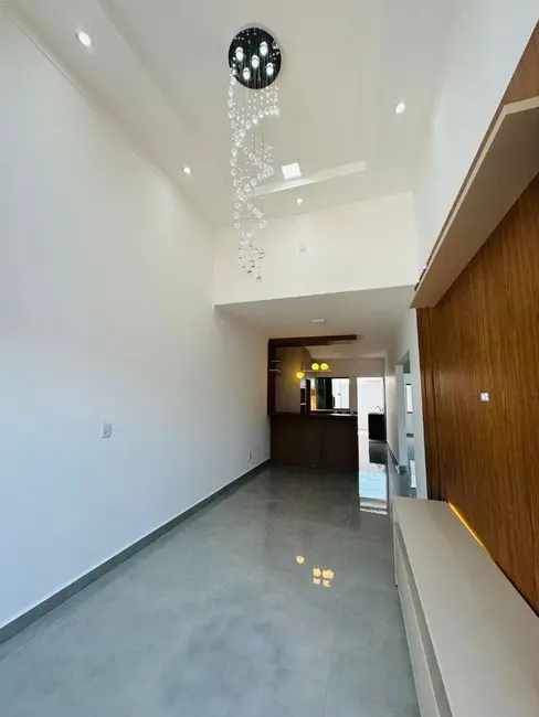 Casa com 3 quartos à venda, 150m2 em Cascavel - PR - imagem 3 Foto 3 de Casa com 3 quartos à venda, 150m2 em Cascavel - PR