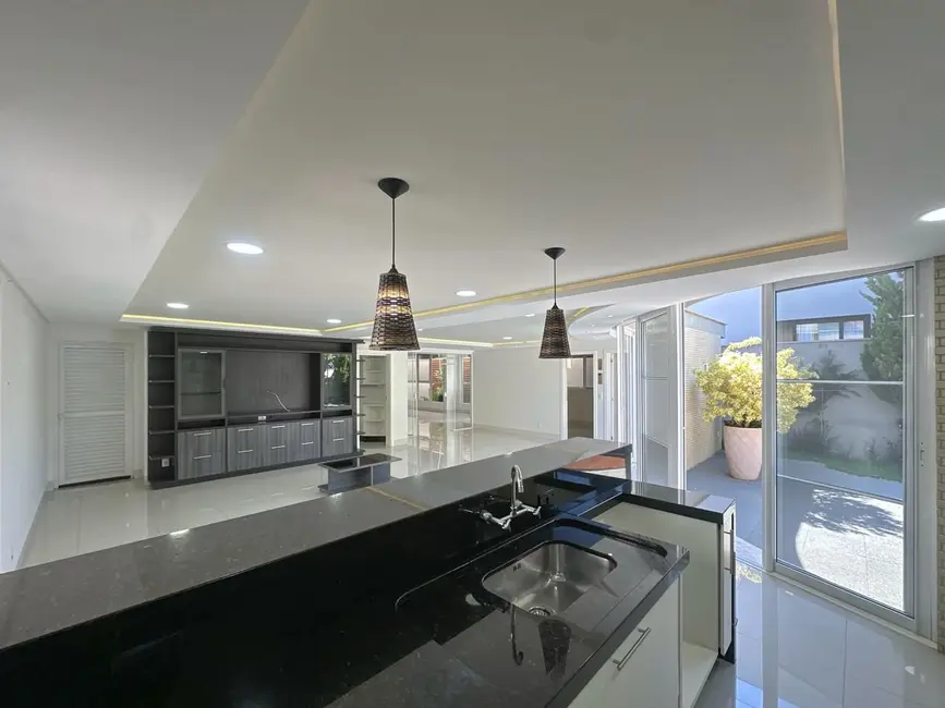 Foto 9 de Sobrado com 3 quartos à venda, 600m2 em Santa Cruz, Cascavel - PR