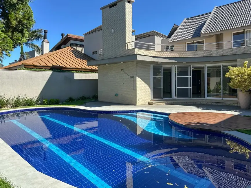 Foto 6 de Sobrado com 3 quartos à venda, 600m2 em Santa Cruz, Cascavel - PR