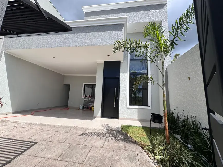 Foto 1 de Casa com 3 quartos à venda, 191m2 em Cascavel - PR