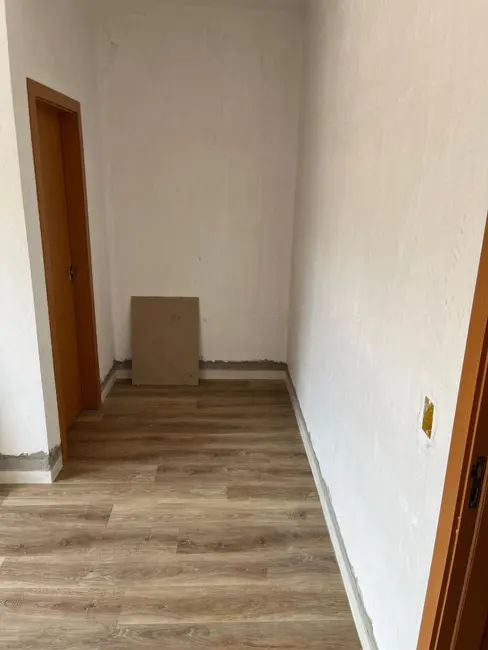 Foto 3 de Sobrado com 2 quartos à venda, 100m2 em Canadá, Cascavel - PR