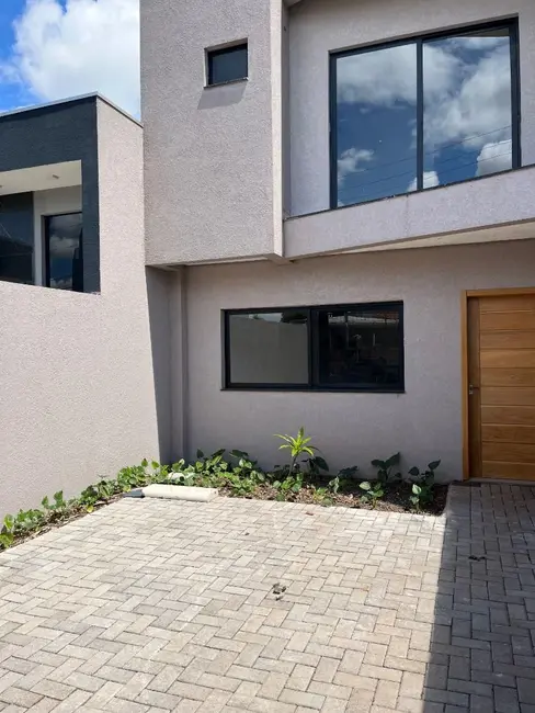 Foto 2 de Sobrado com 2 quartos à venda, 100m2 em Canadá, Cascavel - PR