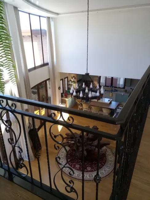 Foto 5 de Sobrado com 6 quartos à venda, 2450m2 em Centro, Cascavel - PR