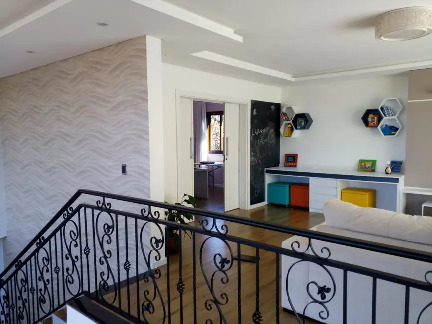 Foto 6 de Sobrado com 6 quartos à venda, 2450m2 em Centro, Cascavel - PR