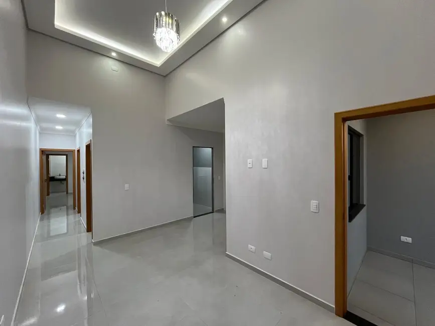 Foto 3 de Casa com 3 quartos à venda, 125m2 em Esmeralda, Cascavel - PR
