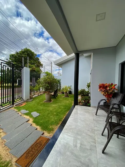 Foto 3 de Casa com 3 quartos à venda, 365m2 em Parque Verde, Cascavel - PR