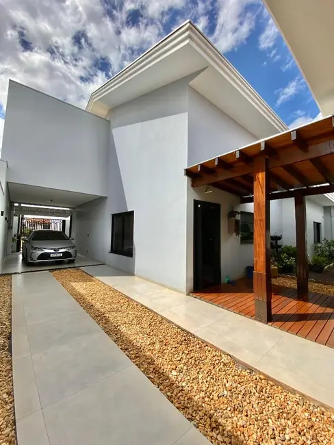 Foto 4 de Casa com 3 quartos à venda, 365m2 em Parque Verde, Cascavel - PR
