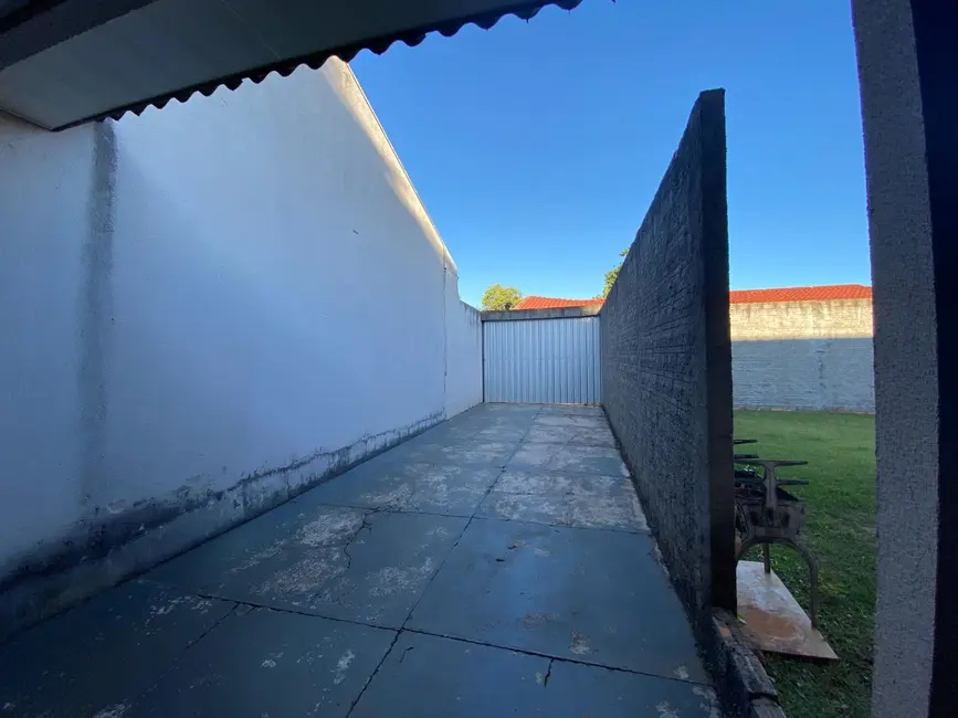 Foto 2 de Sobrado com 2 quartos à venda, 600m2 em Alto Alegre, Cascavel - PR