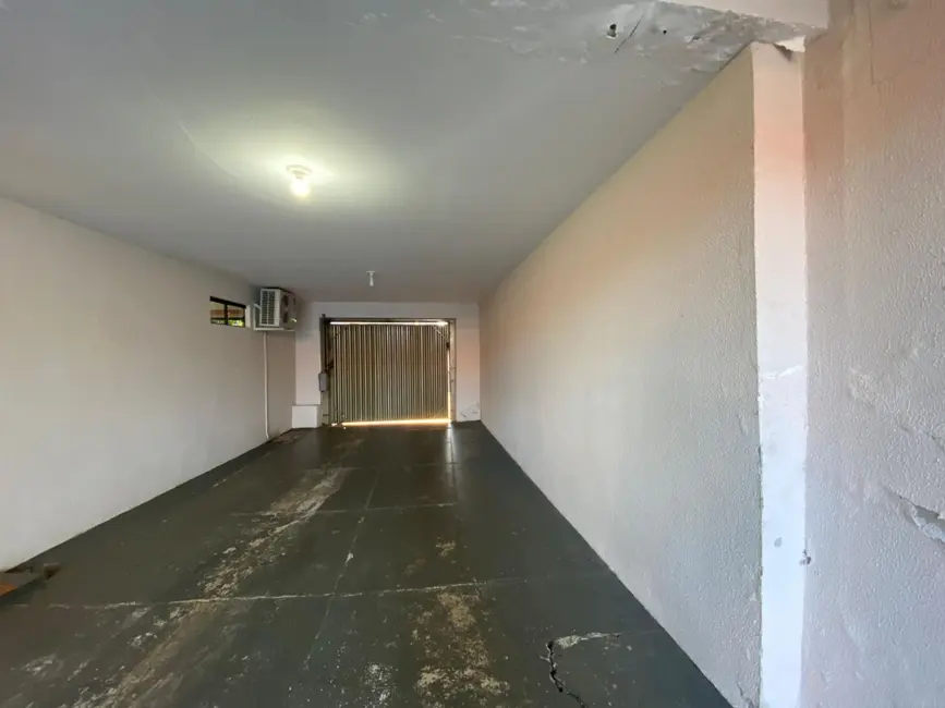 Foto 3 de Sobrado com 2 quartos à venda, 600m2 em Alto Alegre, Cascavel - PR