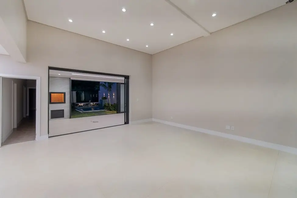 Foto 7 de Casa com 3 quartos à venda, 350m2 em Cancelli, Cascavel - PR