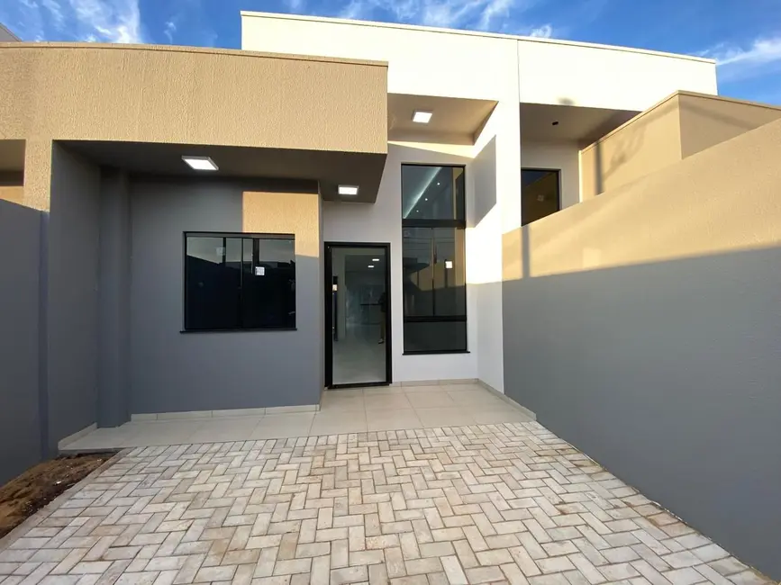 Foto 1 de Casa com 2 quartos à venda, 105m2 em Esmeralda, Cascavel - PR