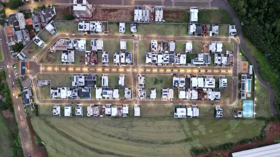Foto 5 de Terreno / Lote à venda, 214m2 em Cascavel - PR