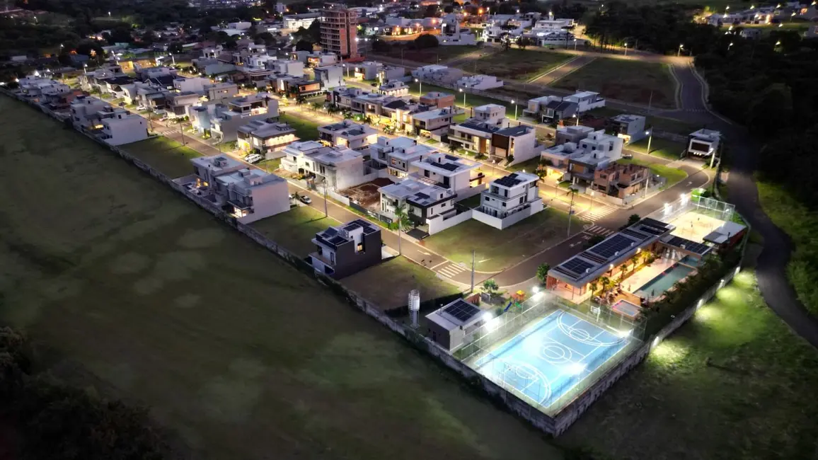 Foto 2 de Terreno / Lote à venda, 214m2 em Cascavel - PR