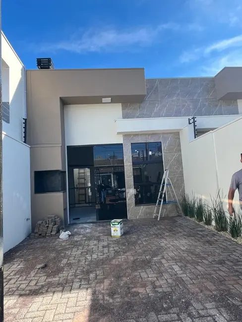 Foto 1 de Casa com 2 quartos à venda, 105m2 em Esmeralda, Cascavel - PR