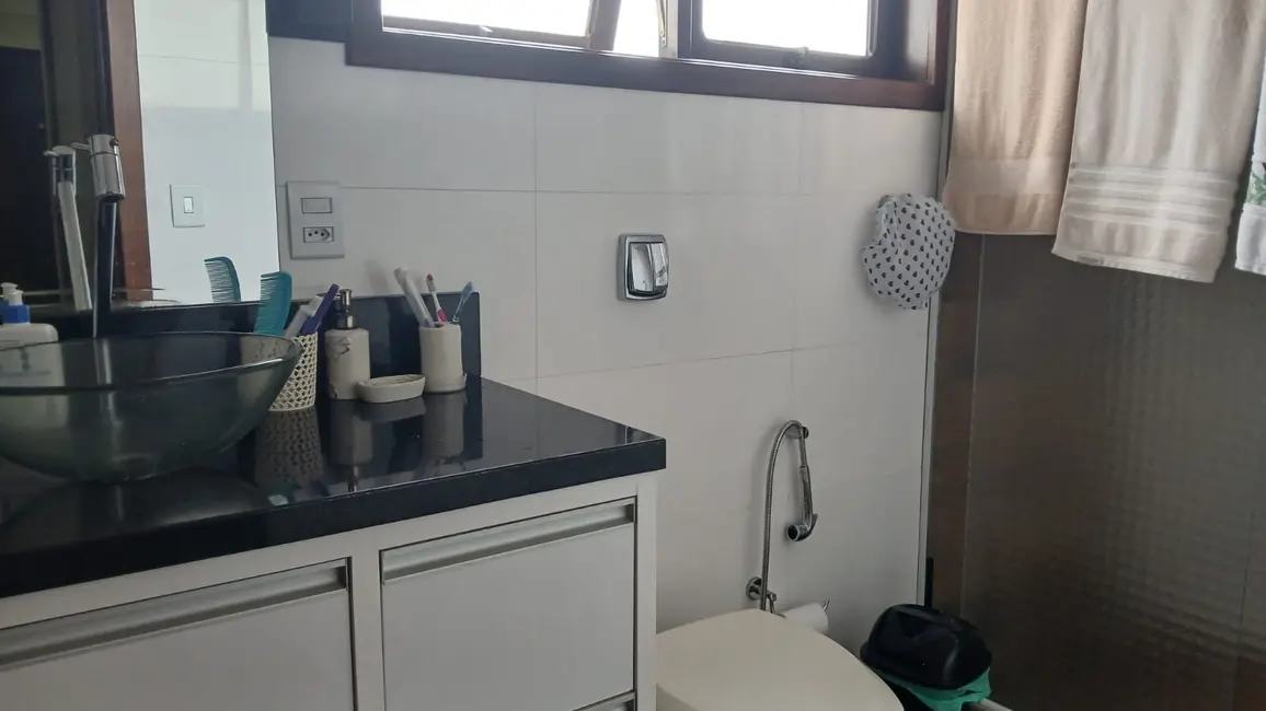 Foto 7 de Sobrado com 4 quartos à venda, 300m2 em Cascavel - PR