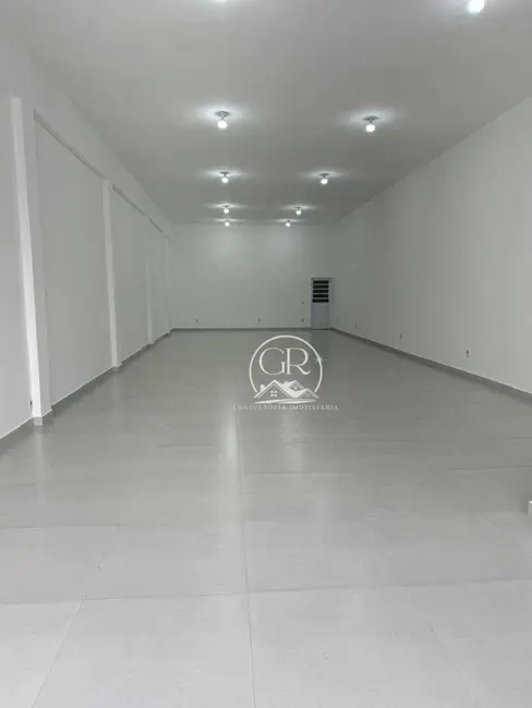 Foto 2 de Armazém / Galpão para alugar, 207m2 em Vila Hepacare, Lorena - SP