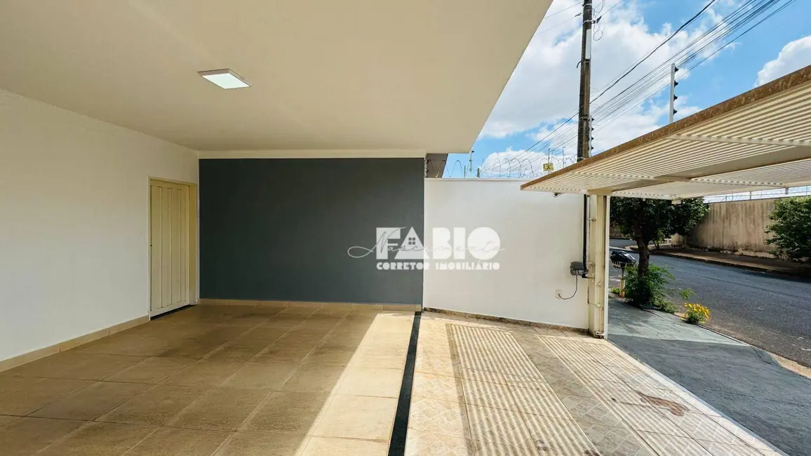Casa com 3 quartos à venda, 200m2 em Jardim Manoel Del Arco, Sao Jose Do Rio Preto - SP - imagem 5 Foto 5 de Casa com 3 quartos à venda, 200m2 em Jardim Manoel Del Arco, Sao Jose Do Rio Preto - SP