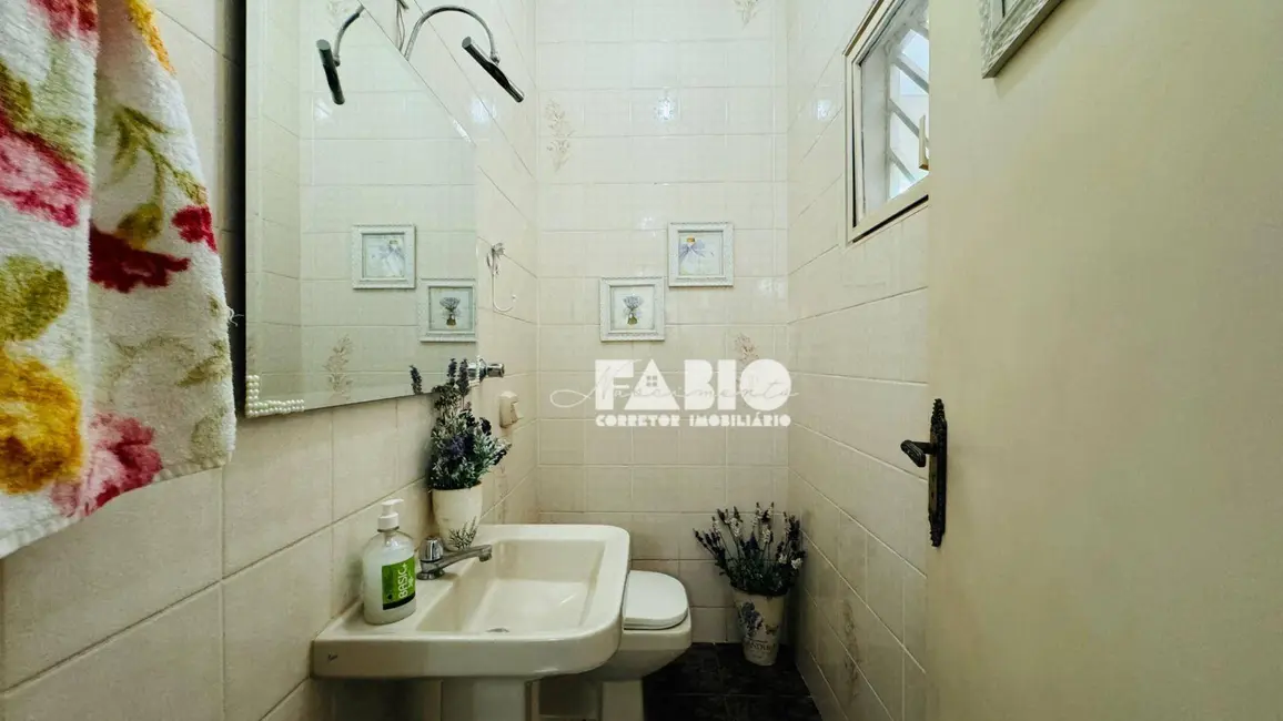 Sobrado com 3 quartos à venda, 238m2 em Eldorado, Sao Jose Do Rio Preto - SP - imagem 4 Foto 4 de Sobrado com 3 quartos à venda, 238m2 em Eldorado, Sao Jose Do Rio Preto - SP