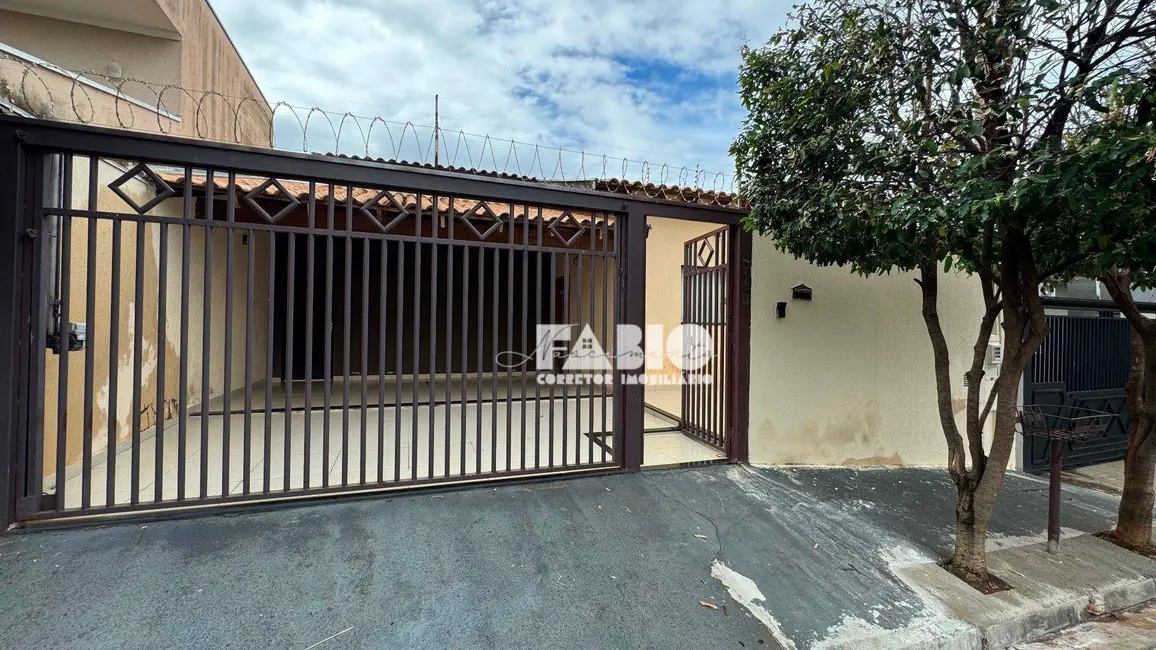 Casa com 3 quartos à venda, 210m2 em Parque Residencial J. Macedo, Sao Jose Do Rio Preto - SP - imagem 2 Foto 2 de Casa com 3 quartos à venda, 210m2 em Parque Residencial J. Macedo, Sao Jose Do Rio Preto - SP