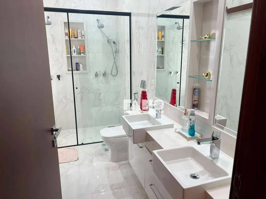 Casa de Condomínio com 3 quartos à venda, 283m2 em Village Damha Rio Preto III, Sao Jose Do Rio Preto - SP - imagem 7 Foto 7 de Casa de Condomínio com 3 quartos à venda, 283m2 em Village Damha Rio Preto III, Sao Jose Do Rio Preto - SP