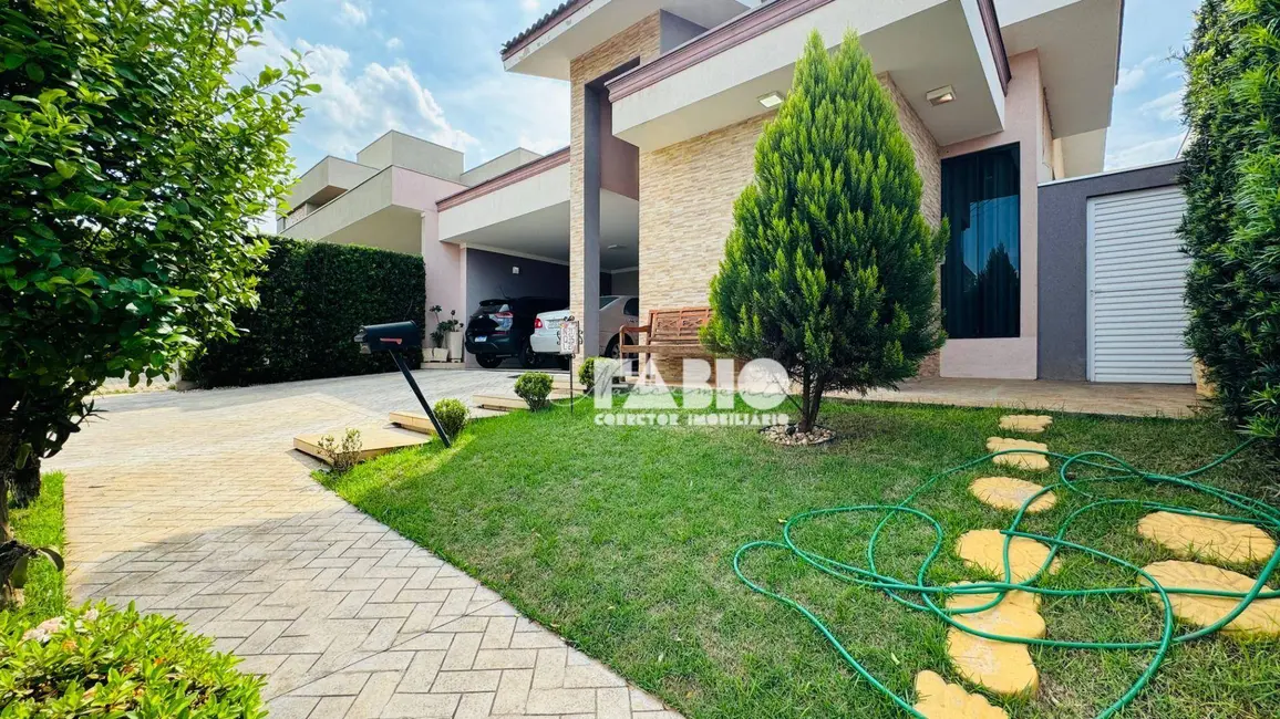 Casa de Condomínio com 3 quartos à venda, 400m2 em Loteamento Recanto do Lago, Sao Jose Do Rio Preto - SP - imagem 4 Foto 4 de Casa de Condomínio com 3 quartos à venda, 400m2 em Loteamento Recanto do Lago, Sao Jose Do Rio Preto - SP