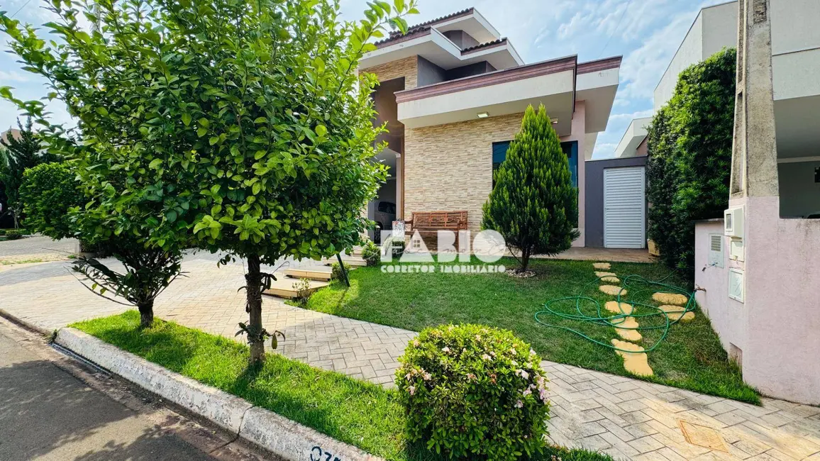 Casa de Condomínio com 3 quartos à venda, 400m2 em Loteamento Recanto do Lago, Sao Jose Do Rio Preto - SP - imagem 3 Foto 3 de Casa de Condomínio com 3 quartos à venda, 400m2 em Loteamento Recanto do Lago, Sao Jose Do Rio Preto - SP