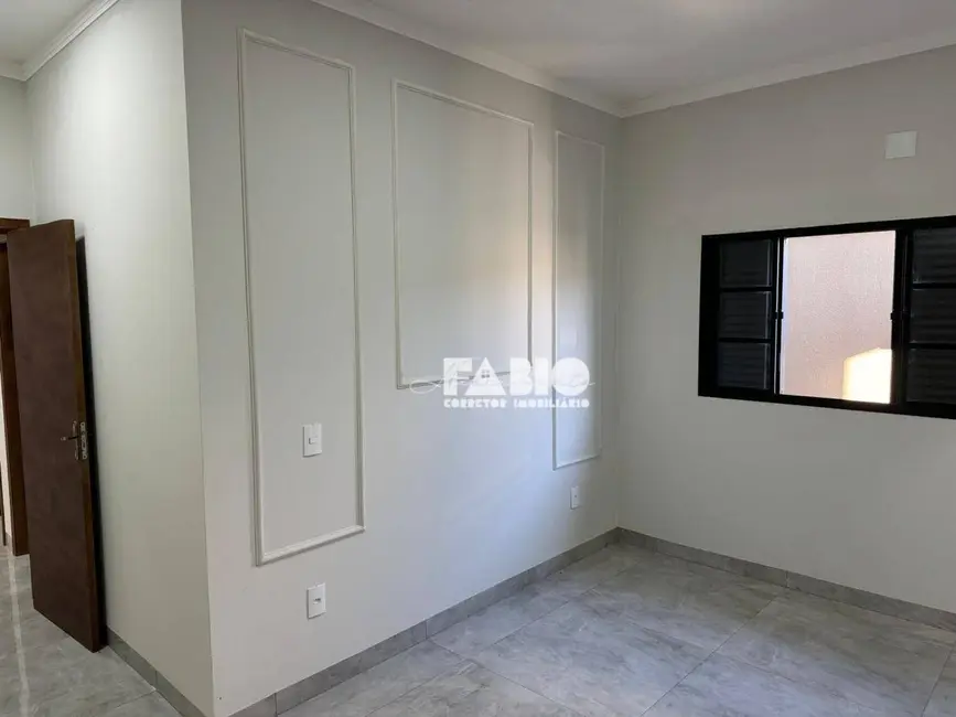 Casa com 3 quartos à venda, 200m2 em Sao Jose Do Rio Preto - SP - imagem 4 Foto 4 de Casa com 3 quartos à venda, 200m2 em Sao Jose Do Rio Preto - SP