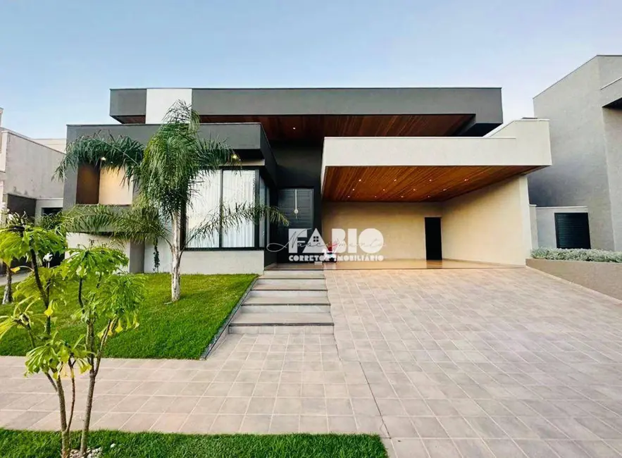 Foto 1 de Casa de Condomínio com 3 quartos à venda, 400m2 em Sao Jose Do Rio Preto - SP