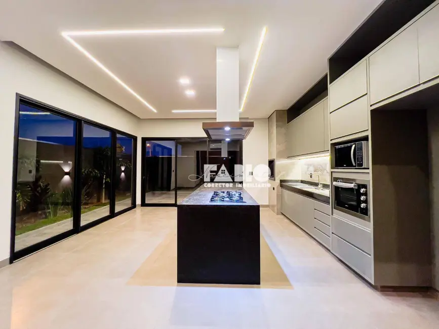 Casa de Condomínio com 3 quartos à venda, 290m2 em Residencial Maria Júlia, Sao Jose Do Rio Preto - SP - imagem 7 Foto 7 de Casa de Condomínio com 3 quartos à venda, 290m2 em Residencial Maria Júlia, Sao Jose Do Rio Preto - SP