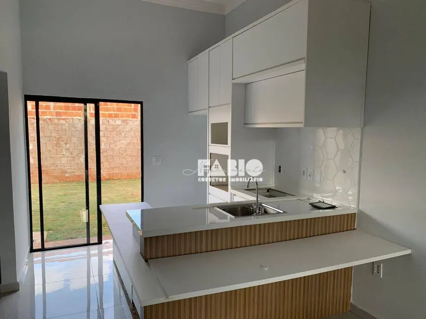 Foto 1 de Casa com 2 quartos à venda, 200m2 em Sao Jose Do Rio Preto - SP