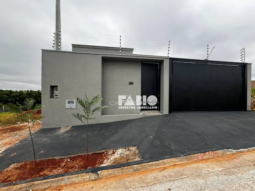 Foto 2 de Casa com 3 quartos à venda, 200m2 em Sao Jose Do Rio Preto - SP