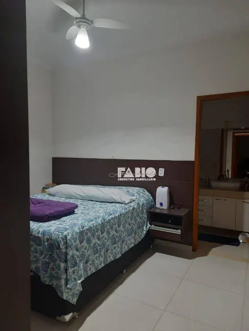 Casa de Condomínio com 3 quartos à venda, 200m2 em Jardim Suzana, Sao Jose Do Rio Preto - SP - imagem 3 Foto 3 de Casa de Condomínio com 3 quartos à venda, 200m2 em Jardim Suzana, Sao Jose Do Rio Preto - SP