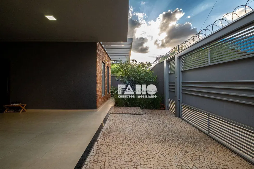 Casa com 3 quartos à venda, 248m2 em Parque das Amoras II, Sao Jose Do Rio Preto - SP - imagem 7 Foto 7 de Casa com 3 quartos à venda, 248m2 em Parque das Amoras II, Sao Jose Do Rio Preto - SP